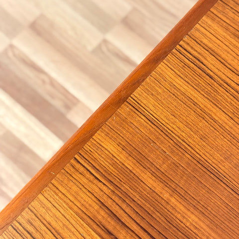 Dining table in teak, 1950s-60s, Denmark - Beyo Vintage