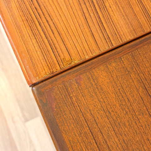Dining table in teak, 1950s-60s, Denmark - Beyo Vintage
