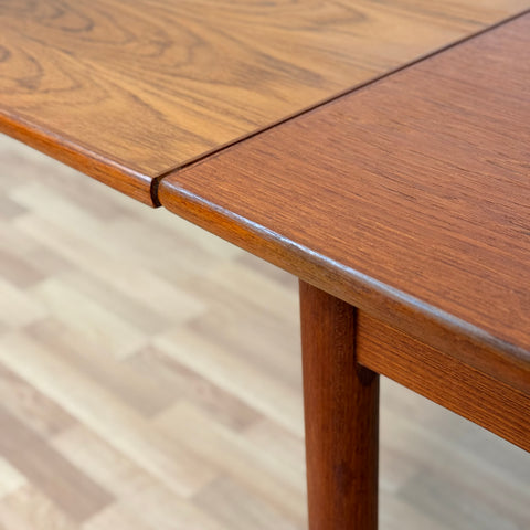 Dining table in teak, 1950s-60s, Denmark - Beyo Vintage