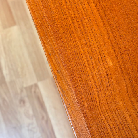 Danish dining table in teak