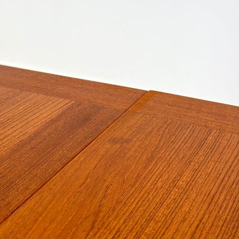 Dining table in teak by Bertil Fridhagen, 1950s-60s, Denmark - Beyo Vintage