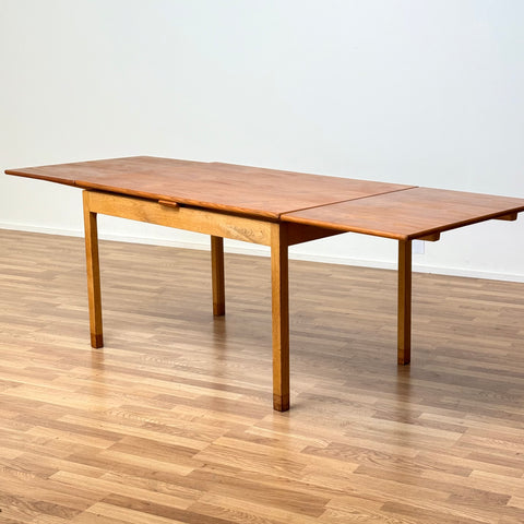 Dining table in teak & oak by EJ Møbler, 1950s-60s, Denmark - Beyo Vintage