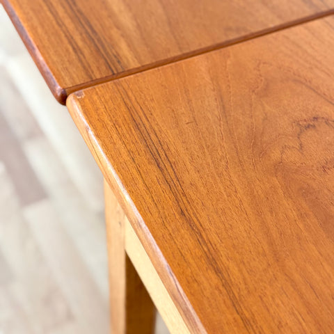 Dining table in teak & oak by EJ Møbler, 1950s-60s, Denmark - Beyo Vintage