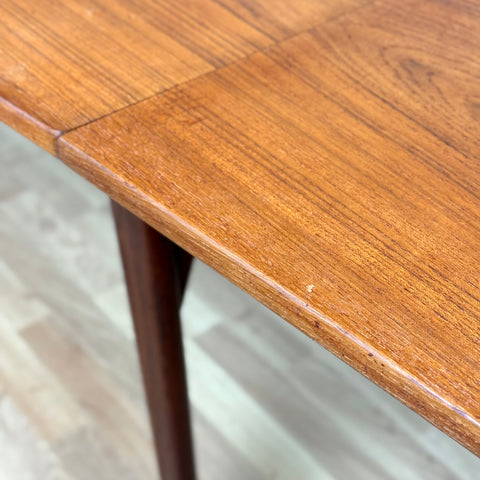 Dining table in teak with flip-flap extensions, 1950s-60s - Beyo Vintage
