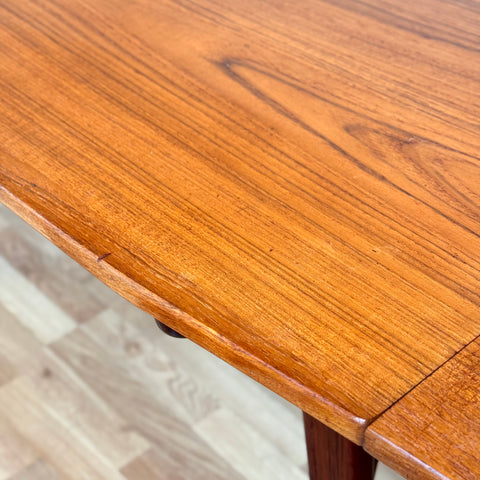 Dining table in teak with flip-flap extensions, 1950s-60s - Beyo Vintage