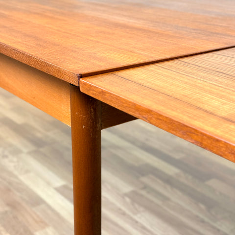 They are fixing :) PRICE Dining table with extensions in teak, 1950s-60s, Denmark - Beyo Vintage