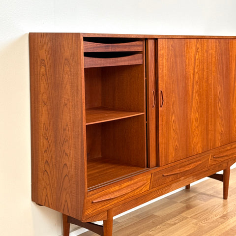 Highboard in teak, 1950s-60s, Denmark - Beyo Vintage
