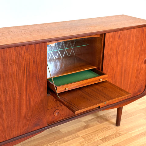 Highboard in teak, 1960s-70s, Denmark - Beyo Vintage