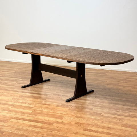 Oval dining table in oak, 1950s-60s, Denmark - Beyo Vintage