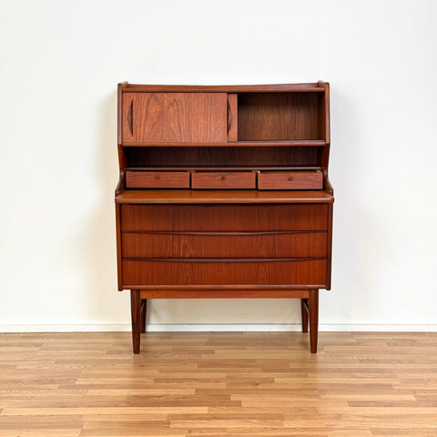 Highboard in teak, 1950s-60s, Denmark - Beyo Vintage