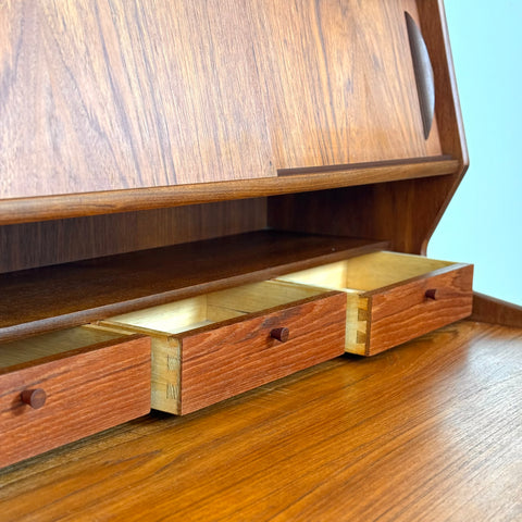 Highboard in teak, 1950s-60s, Denmark - Beyo Vintage