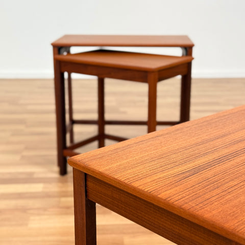 Set of 3 nest of tables in teak, 1950s-60s Denmark - Beyo Vintage