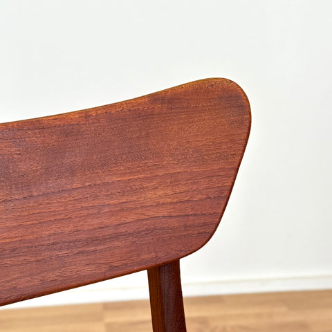 Set of 8 dining chairs in teak by Schionning and Elgaard, 1950s-60s, Denmark - Beyo Vintage