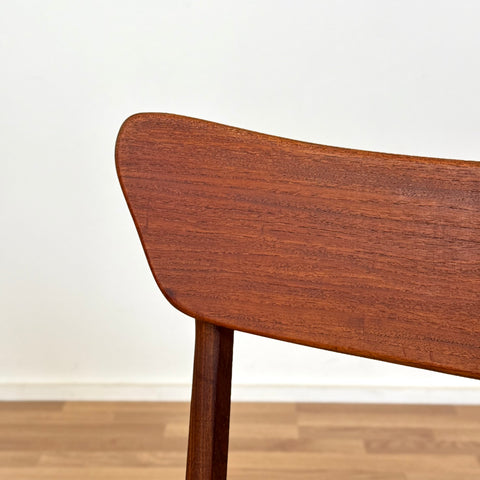 Set of 8 dining chairs in teak by Schionning and Elgaard, 1950s-60s, Denmark - Beyo Vintage