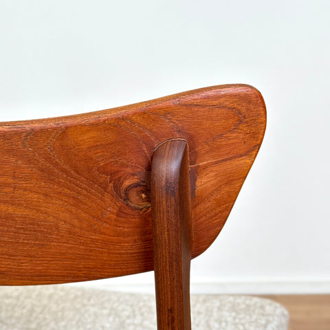 Set of 8 dining chairs in teak by Schionning and Elgaard, 1950s-60s, Denmark - Beyo Vintage