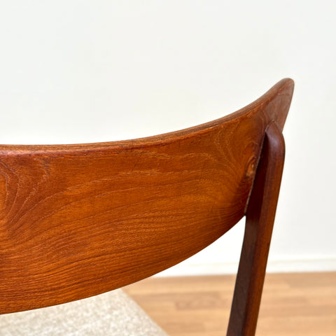Set of 8 dining chairs in teak by Schionning and Elgaard, 1950s-60s, Denmark - Beyo Vintage