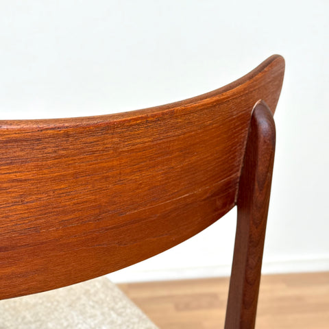 Set of 8 dining chairs in teak by Schionning and Elgaard, 1950s-60s, Denmark - Beyo Vintage