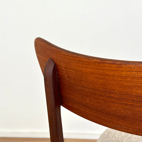 Set of 8 dining chairs in teak by Schionning and Elgaard, 1950s-60s, Denmark - Beyo Vintage
