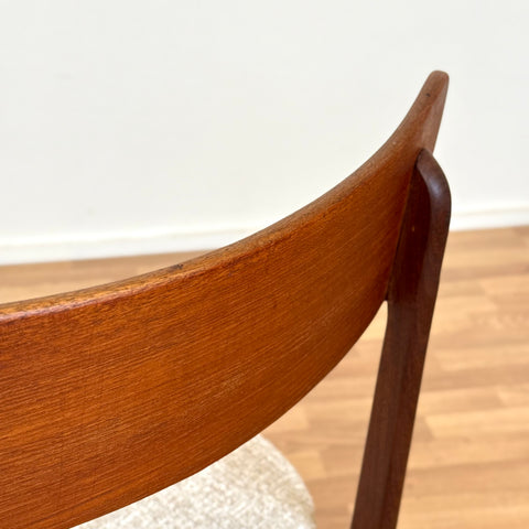 Set of 8 dining chairs in teak by Schionning and Elgaard, 1950s-60s, Denmark - Beyo Vintage