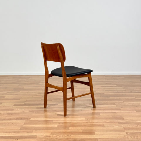 Set of 4 dining chairs in teak & oak by Ib Kofod-Larsen, 1950s-60s, Denmark - Beyo Vintage