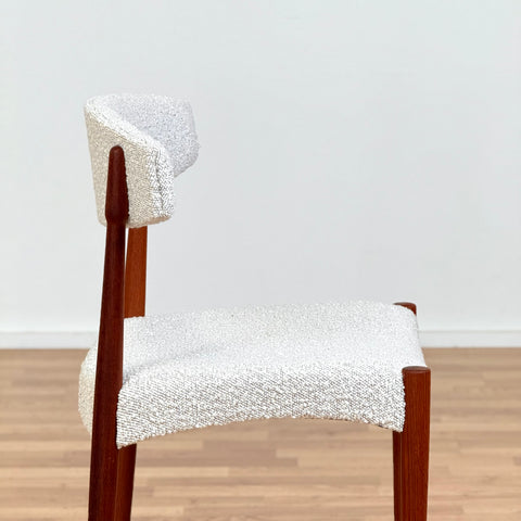 Set of 6 dining chairs in solid teak, Denmark, 1960s - Beyo Vintage