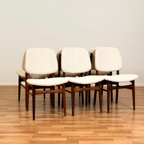 Danish set of 6 dining chairs in teak