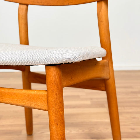 Set of 7 chairs made of solid oak by Poul Volher, 1950s-60s, Denmark - Beyo Vintage