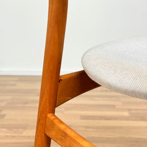 Set of 7 chairs made of solid oak by Poul Volher, 1950s-60s, Denmark - Beyo Vintage