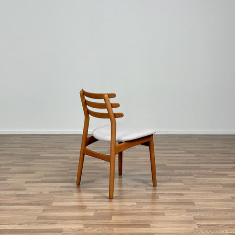 Set of 7 chairs made of solid oak by Poul Volher, 1950s-60s, Denmark - Beyo Vintage