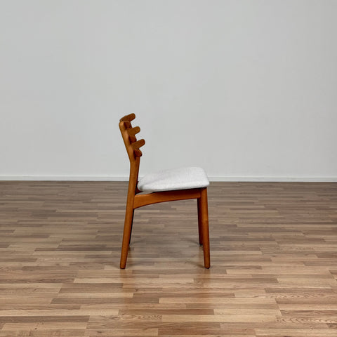 Set of 7 chairs made of solid oak by Poul Volher, 1950s-60s, Denmark - Beyo Vintage