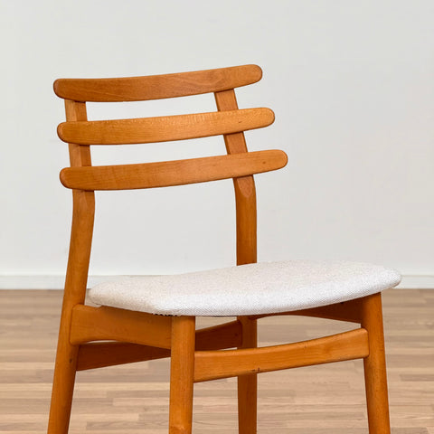 Set of 7 chairs made of solid oak by Poul Volher, 1950s-60s, Denmark - Beyo Vintage