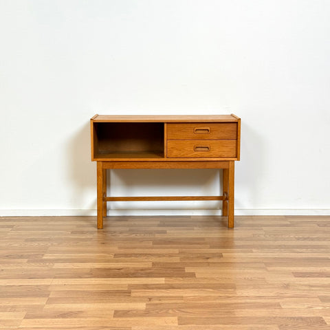 Side table in oak, 1950s-60s, Denmark - Beyo Vintage