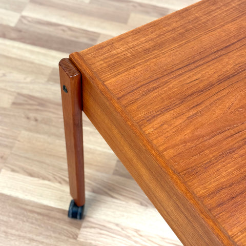 Side table in teak, 1950s-60s, Denmark - Beyo Vintage