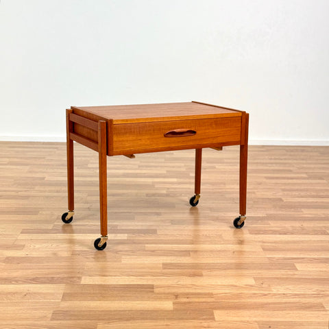 Side table / Sewing table in teak, 1950s-60s, Denmark - Beyo Vintage