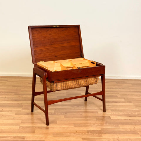 Danish side table / Sewing table in teak