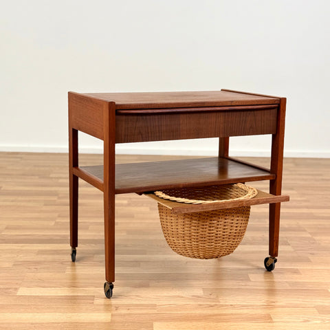 Side table / Trolley in teak, 1950s-60s, Denmark - Beyo Vintage