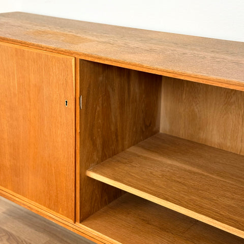 Sideboard in oak,ca 1970s, Denmark - Beyo Vintage