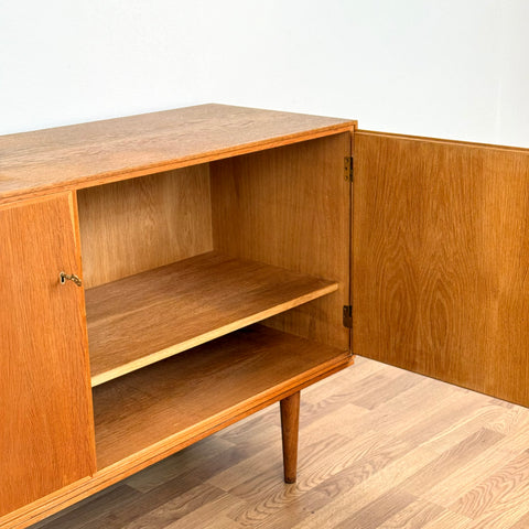 Sideboard in oak,ca 1970s, Denmark - Beyo Vintage