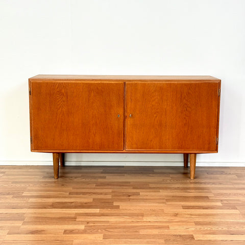 Sideboard in oak by Poul Hundevad, 1950s-60s, Denmark - Beyo Vintage
