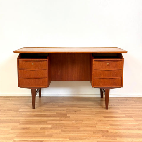 Writing desk in teak, 1950s-60s, Denmark - Beyo Vintage