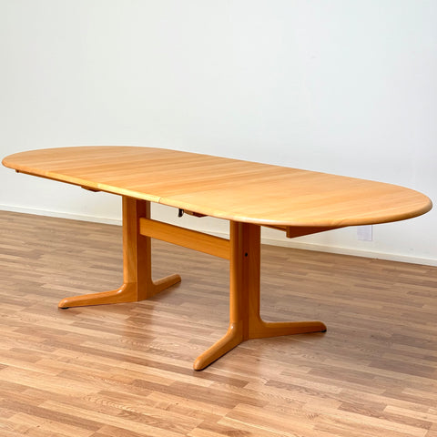 Dining table in beech by Skovby Møbelfabrik, Model 17, ca. 1980s, Denmark - Beyo Vintage