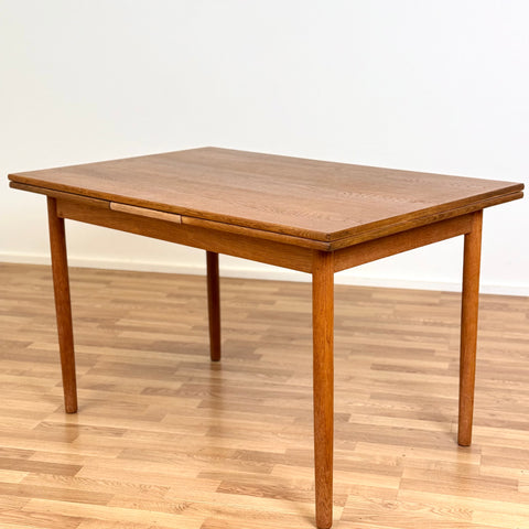 Dining table in oak, 1950s-60s, Denamark - Beyo Vintage