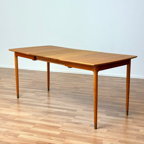 Dining table in oak, 1950s-60s, Sweden - Beyo Vintage