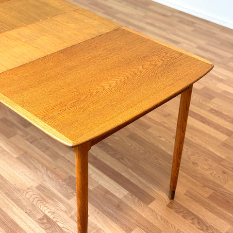 Dining table in oak, 1950s-60s, Sweden - Beyo Vintage