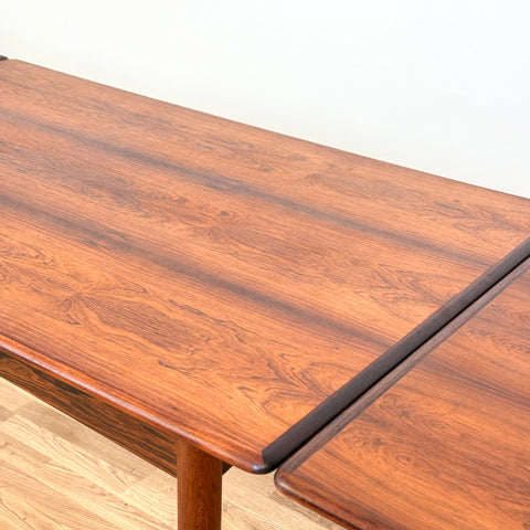 Dining table in rosewood, 1950s-60s, Denmark - Beyo Vintage