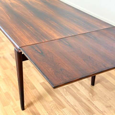 Dining table in santos rosewood, 1950s-60s - Beyo Vintage