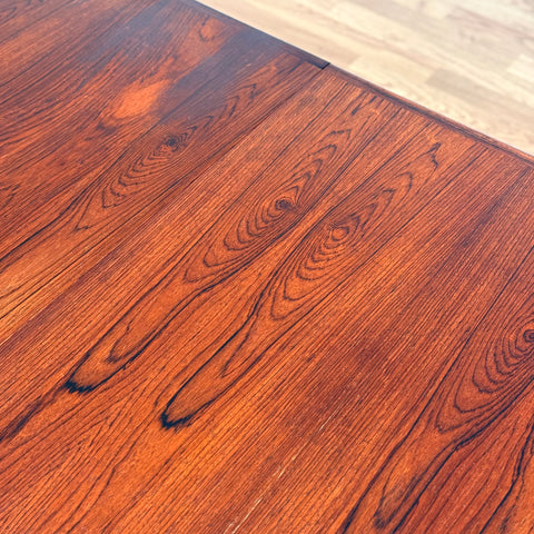 Dining table in santos rosewood, 1950s-60s, Denmark - Beyo Vintage
