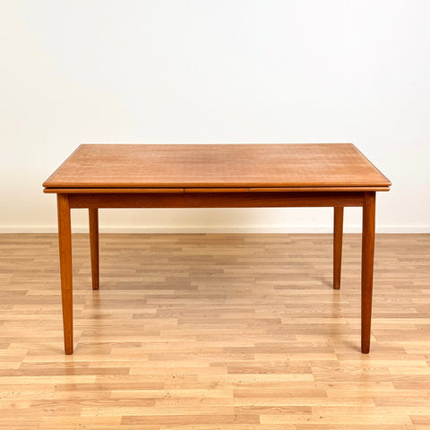 Dining table in teak, 1950s-60s, Denmark - Beyo Vintage