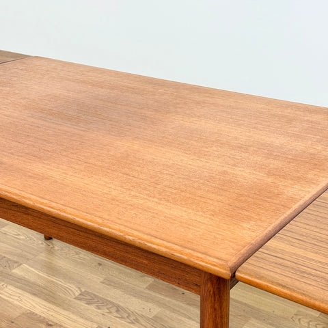 Dining table in teak, 1950s-60s, Denmark - Beyo Vintage