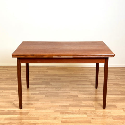 Dining table in teak, 1950s-60s, Denmark - Beyo Vintage